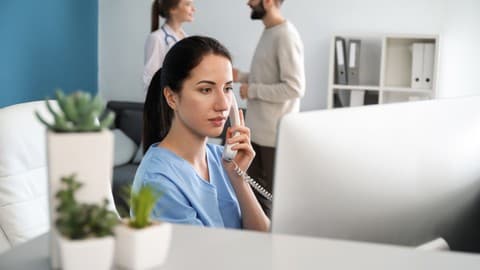 Becoming a Medical Receptionist