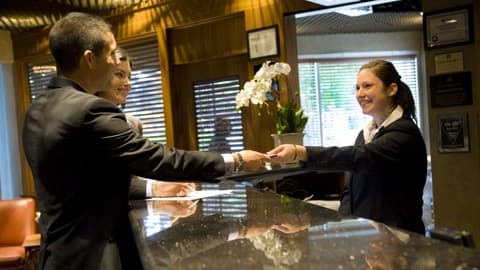 Professional Front Office Manager for 5-Star Hotels