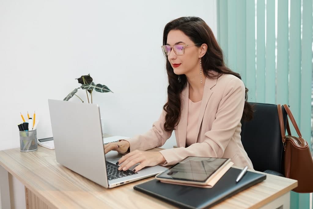 Building Trust in Virtual Teams: Strategies for Filipino Team Leaders