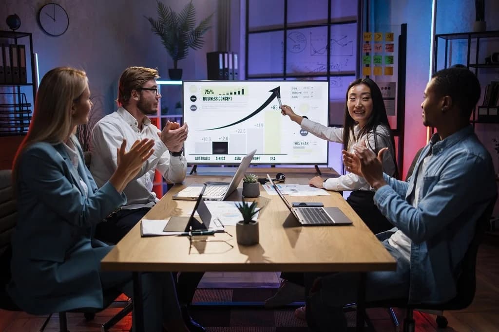 OnlyFans Growth Hack: How VAs and Chatters Help You Scale Faster