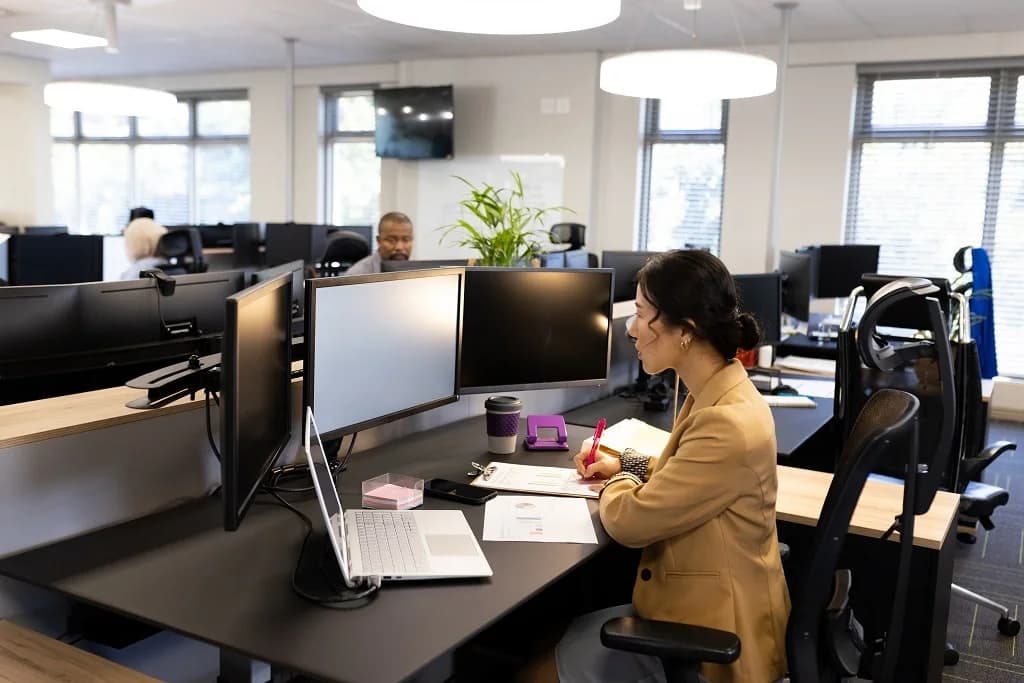 Why Every OnlyFans Agency Needs a Team of Trained Chatters
